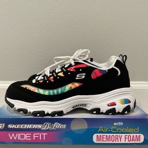 D’lites Skechers wide fit Memory Foam!